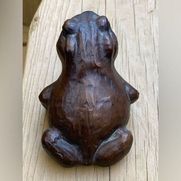 Hand Crafted Wooden Frog Sculpture Vintage Resin Red Mill MFG Made in USA 3” - Picture 2 of 7